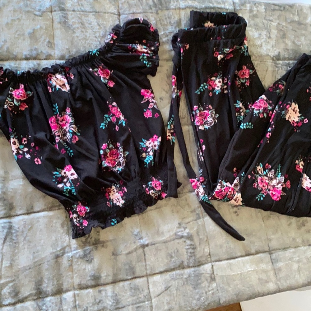 Off the shoulder crop and pant set